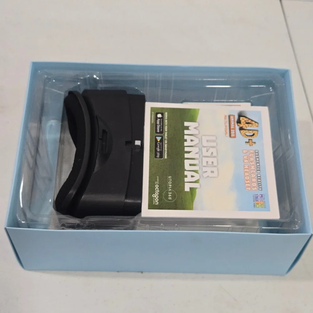 Utopia 360 Animal Zoo 4D+ Augmented Reality Flashcards & VR Headset STEM Toy